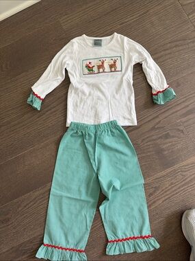 White Top with Green Gingham and Red Trim Kids Christmas Set